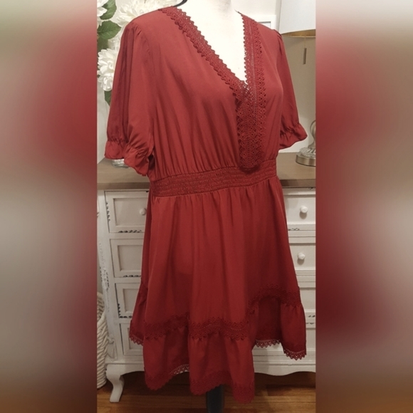 NWT Allegra K V-Neck Smocked Elastic Waist Boho Crochet Lace Trim Mini Dress - Picture 7 of 10